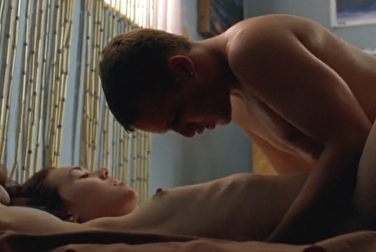 Подборка актрис с 1-м размером груди (только маленькие сиськи)